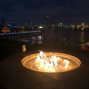 Meet your Posher, Dennise